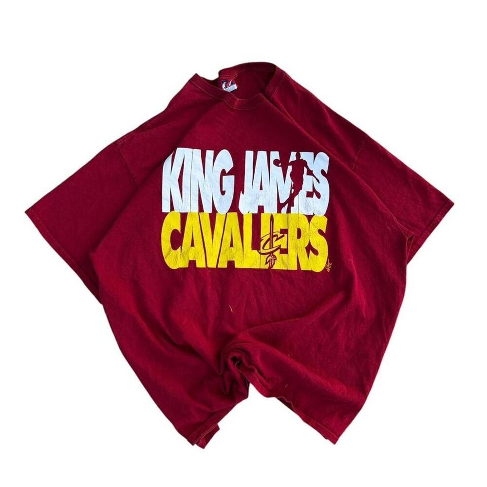 Majestic-athletic Men's Red and Burgundy T-shirt